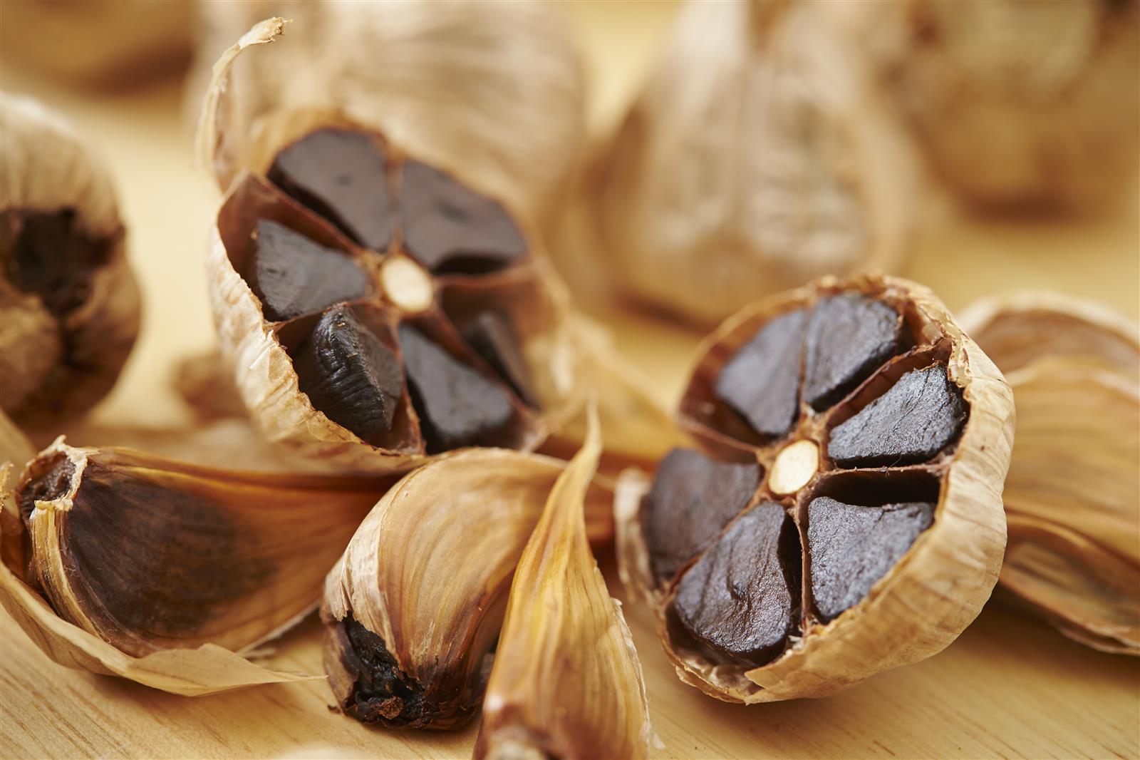 Hymor Schwarzer Knoblauch 1kg Spanien 90 Tage fermentiert ohne Zusätze Garlic