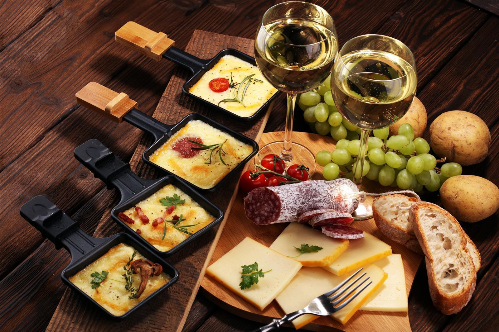 Raclette-Käse ca. 2kg französischer halbfester Schnitt-Käse Coq D´or 1/4