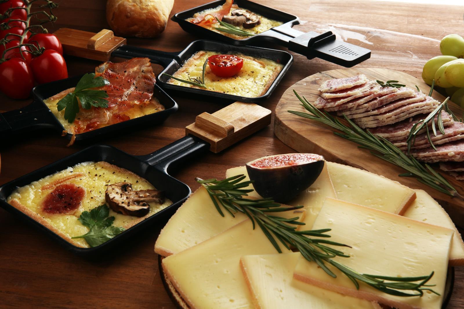 Ermitage Raclette-Käse Franche-Comté 7kg Laib, 45% Fett i.Tr.