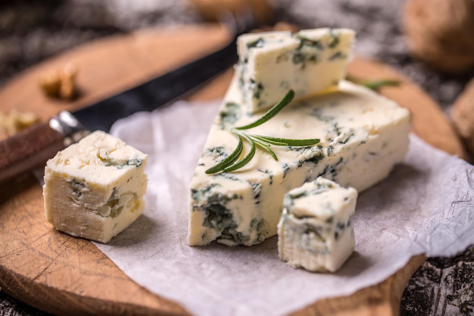 Roquefort Schafs-Käse Arbas ca. 1,4KG französischer Blau-Schimmel-Käse AOP